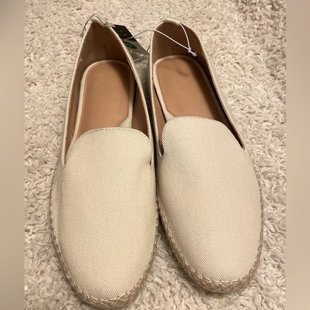 Size 10 Women's Riley Loafers - Universal Thread - Picture 12 of 13